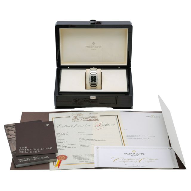Patek Philippe Twenty-4 4910/1200A-011 Image 7